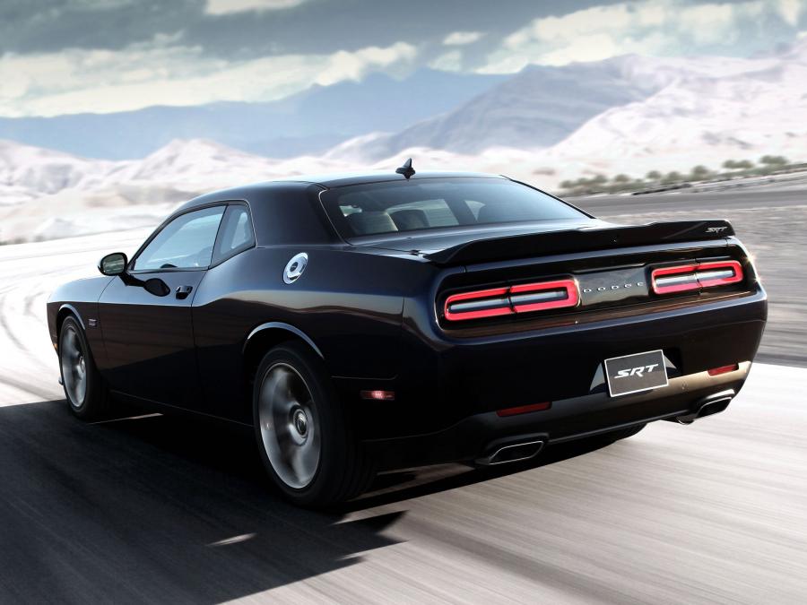  Dodge Challenger SRT 392 2015 года  (фото 3 из 21)
